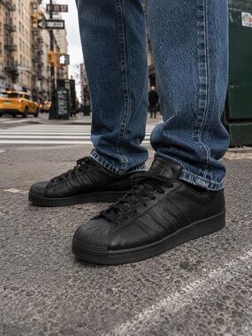 Adidas Superstar black trainers. Size men US 9